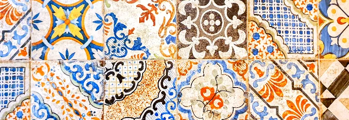 Bunte, gemusterte Mosaik-Fliesen